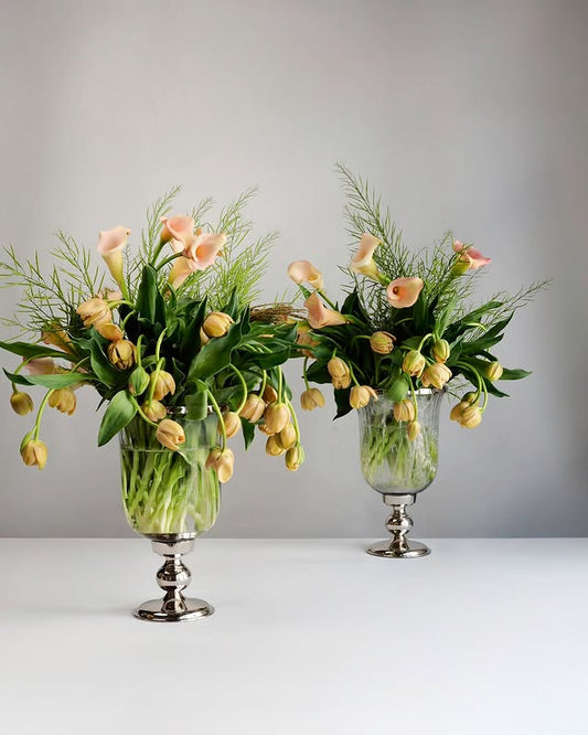 Dining Table Flower Centerpiece.